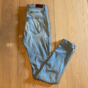 Hollister High Rise Light Wash Super Skinny Jeans with Classic Stretch